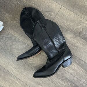 Western style pointed calf boots black